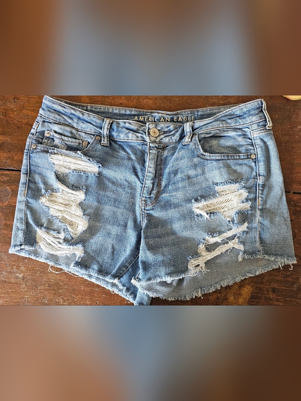 American Eagle Outfitters Women’s Light Blue Next Level Stretch Distressed Jean